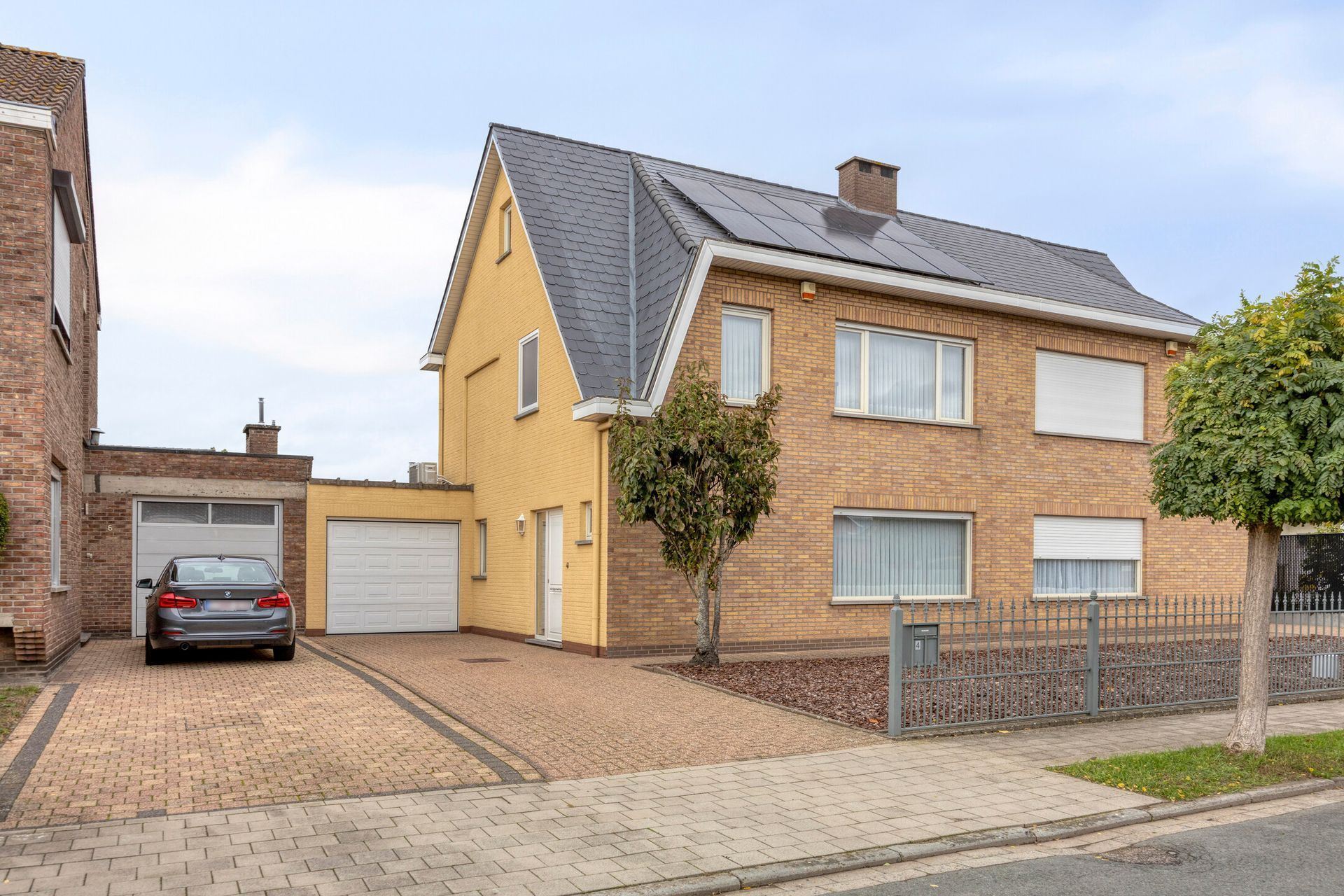 Half Open Bebouwing te koop in WILLEBROEK