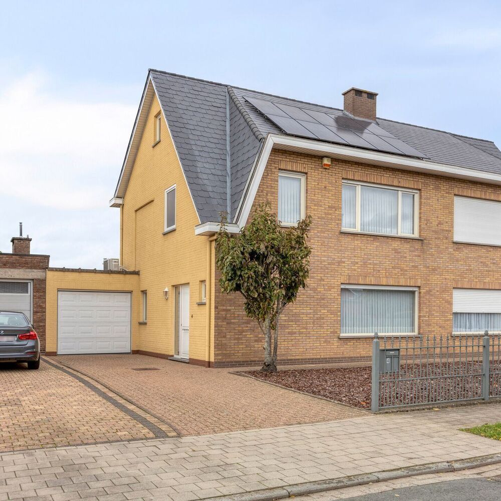 Half Open Bebouwing te koop in WILLEBROEK